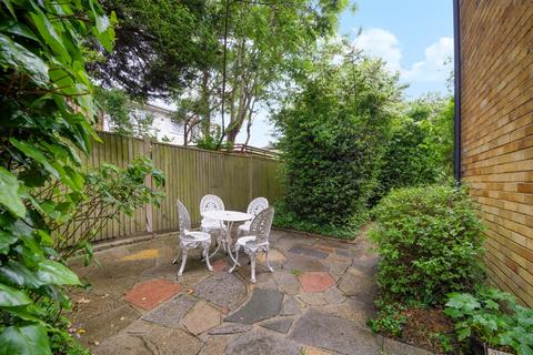 4 bedroom link detached house for sale, Pickhurst Park, Bromley BR2