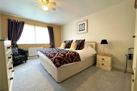 3 bedroom apartment for sale, Kepwick House, Peasholm Gap, Scarborough, North Yorkshire, YO12