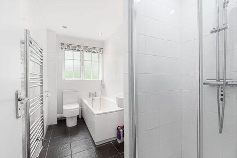 43 Farm Close, East Grinstead, RH19 3QQ