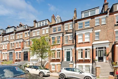 3 bedroom flat to rent, Carlingford Road, Hampstead, London, NW3