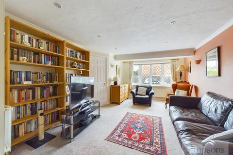 4 bedroom detached house to rent, Foster Road, Abingdon OX14