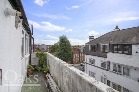 2 bedroom apartment to rent, Barrow Road, Streatham