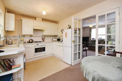 2 bedroom terraced house for sale, Queen Street, Colchester CO6