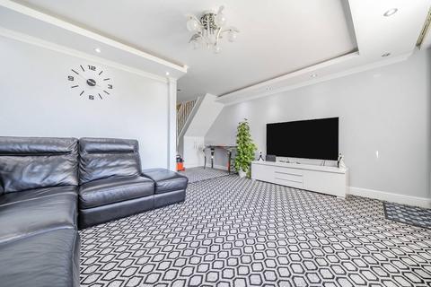 3 bedroom flat to rent, Hampson Way, Stockwell, London, SW8