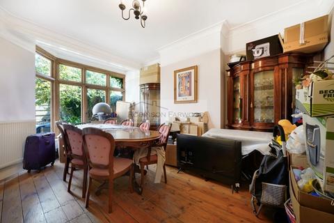 5 bedroom semi-detached house for sale, Cricklade Avenue, London SW2