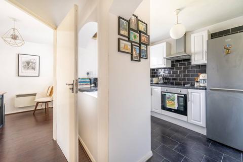 13 Carolina Close, London, E15 1JR