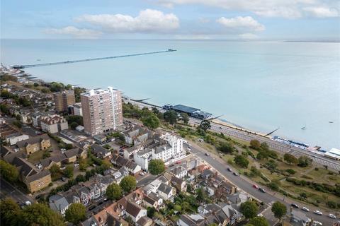1 bedroom apartment for sale, Westcliff Parade, Westcliff-on-Sea, Essex, SS0