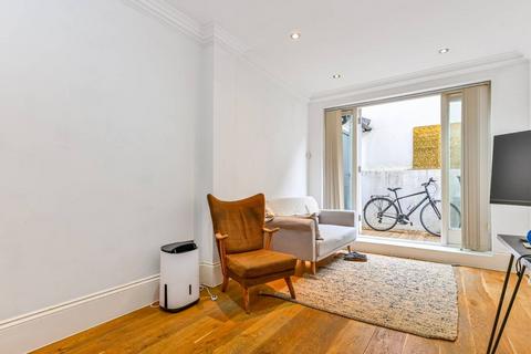 1 bedroom flat for sale, Stoke Newington Road, Stoke Newington, London, N16