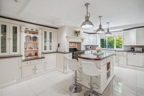 5 bedroom detached house for sale,  Thornbridge Road, Iver Heath SL0