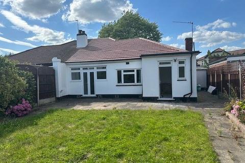 2 bedroom bungalow for sale, Repton Gardens, Gidea Park