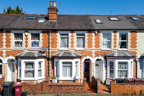 3 bedroom terraced house for sale, Grange Avenue, Reading RG6