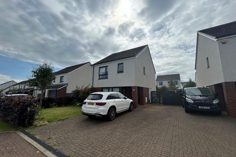 3 bedroom flat to rent, Lady Isle Avenue, Ayr KA7