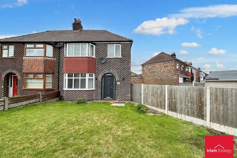 3 bedroom semi-detached house for sale, Fiddlers Lane, Irlam, M44