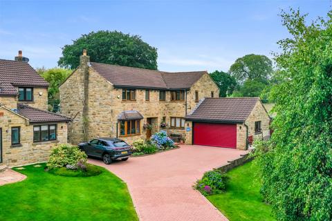 5 bedroom detached house for sale, West Pasture Close, Horsforth, Leeds, West Yorkshire, LS18