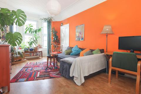 1 bedroom flat for sale, 3/5 Hermitage Park, Leith Links, Edinburgh, EH6 8HD