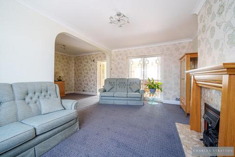 93 Straight Road, Harold Hill, Romford, RM3 7JD