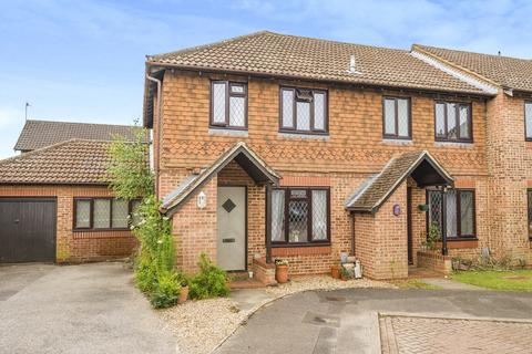 4 bedroom end of terrace house for sale, Newark Close, Guildford GU4