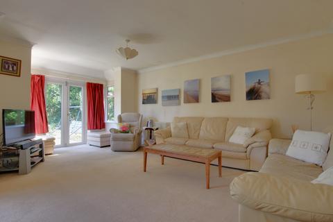 3 bedroom detached bungalow for sale, Bedhampton Hill, Bedhampton, Havant