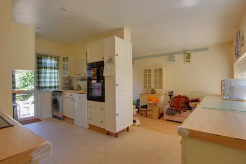 28a Bedhampton Hill, Bedhampton, Havant, PO9 3JW
