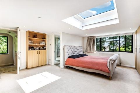 11 Carlton Gardens, London, W5 2AN