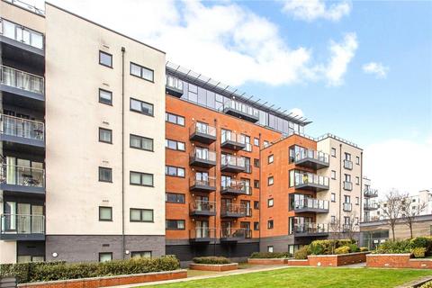 2 bedroom apartment to rent, Admirals Quay, Southampton SO14