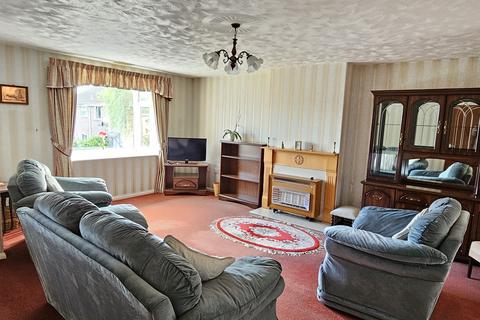 3 bedroom detached bungalow for sale, Coppin Close, Glastonbury, BA6