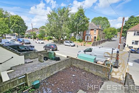 3 bedroom maisonette to rent, Ash Grove, Anerley SE20