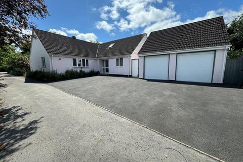 6 bedroom detached bungalow for sale, Abingdon,  OX14,  Oxforshire,  OX14