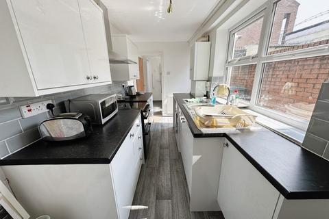 2 bedroom terraced house to rent, Harrowby Road South, Birkenhead, Merseyside