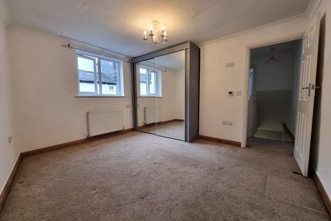 2 bedroom terraced house to rent, Bridge Street, Tiverton, Devon, EX16