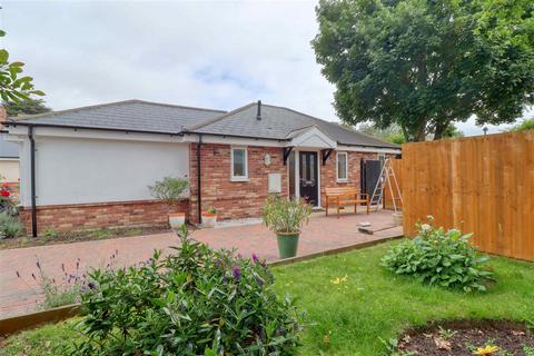 2 bedroom bungalow for sale, Old Road, Clacton on Sea CO15