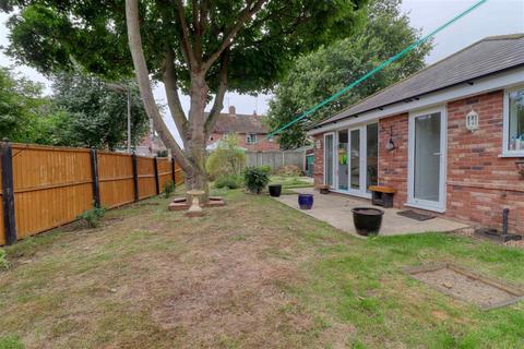 2 bedroom bungalow for sale, Old Road, Clacton on Sea CO15