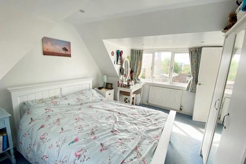 3 bedroom cottage for sale, Back Loan, Milnathort KY13
