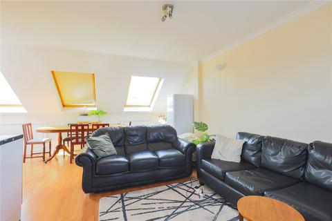 3 bedroom maisonette to rent, Montana Road, Tooting, London, SW17