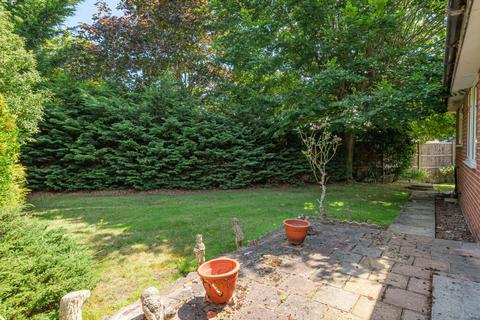 19 Ramsay Road, Windlesham, GU20 6HS