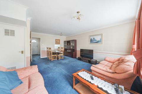 3 bedroom end of terrace house for sale, Shaftesbury Crescent, Staines-Upon-Thames, TW18