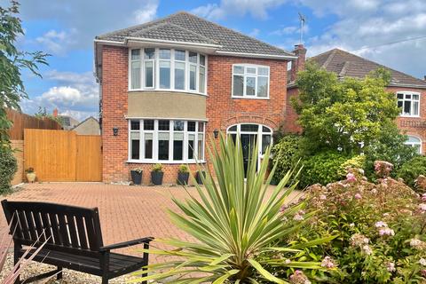 5 bedroom detached house for sale, Dorchester Road, Weymouth