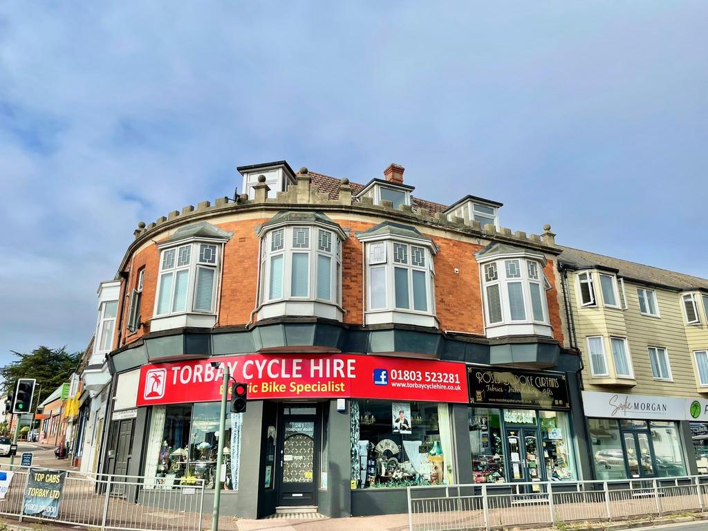 DAWSONS CORNER, 241 TORQUAY ROAD, 1 bed flat £625 pcm (£144 pw)