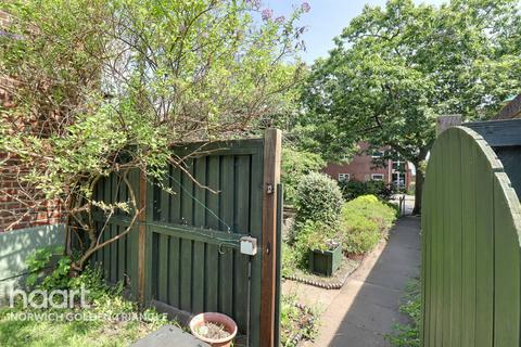 3 bedroom end of terrace house for sale, Old Palace Road, Norwich