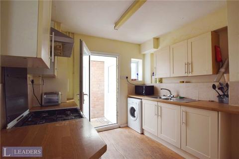 4 bedroom semi-detached house for sale, Bromley Road, Colchester, Essex