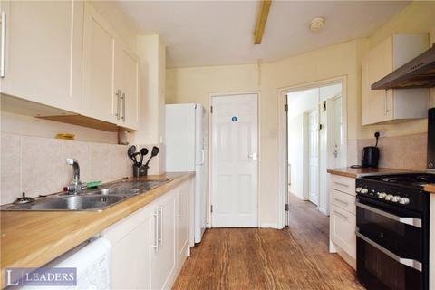 4 bedroom semi-detached house for sale, Bromley Road, Colchester, Essex