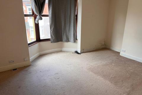 4 bedroom property to rent, 4 Bed House – Stuart Street, Leicester, LE3 0DU. £1350 PCM.