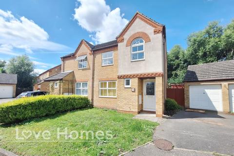 3 bedroom semi-detached house for sale, Fisher Close, Barton-Le-Clay, MK45 4NF