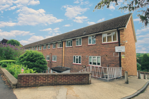 2 bedroom property for sale, Amersham Hill, High Wycombe HP13