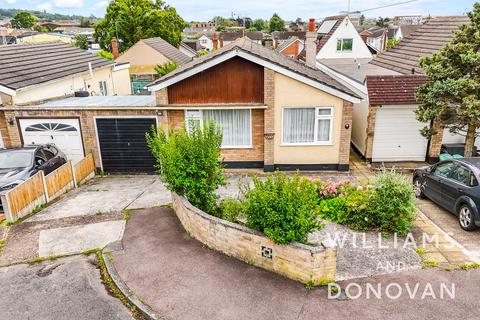 2 bedroom detached bungalow for sale, Warwick Close, Benfleet