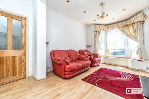 5 bedroom terraced house to rent, Spencer Road, Ilford, IG3