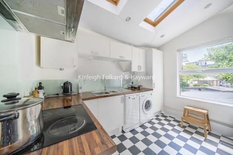 2 bedroom apartment to rent, Burghley Road London N8