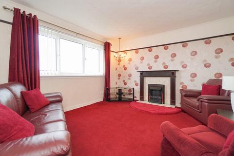 2/2, 40 Heathcot Avenue, Glasgow, G15 8NX