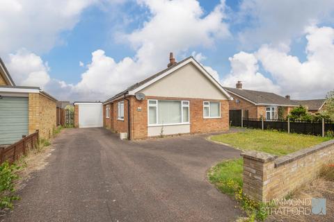 3 bedroom detached bungalow for sale, Ollands Road, Attleborough