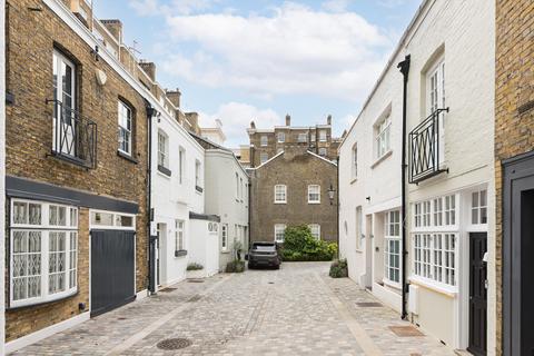 2 bedroom terraced house to rent, Eaton Terrace Mews, London, SW1W